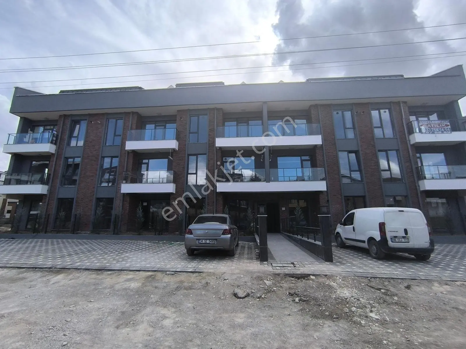 Taşpınar'da 2+1 Dubleks Şık Daire