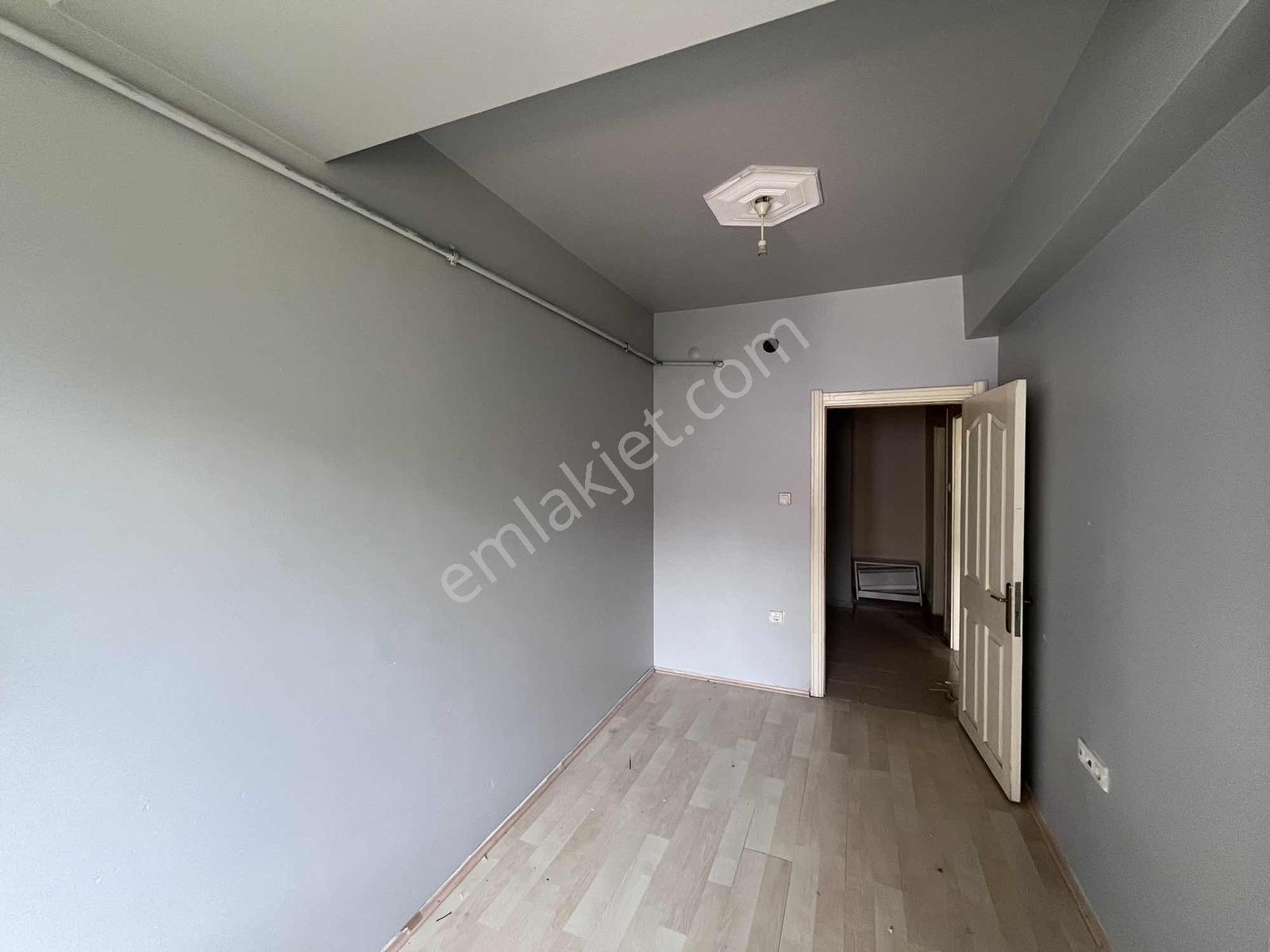 Eker'den Aytaç Cad. 1+1 Kiralık Daire - Görsel 8