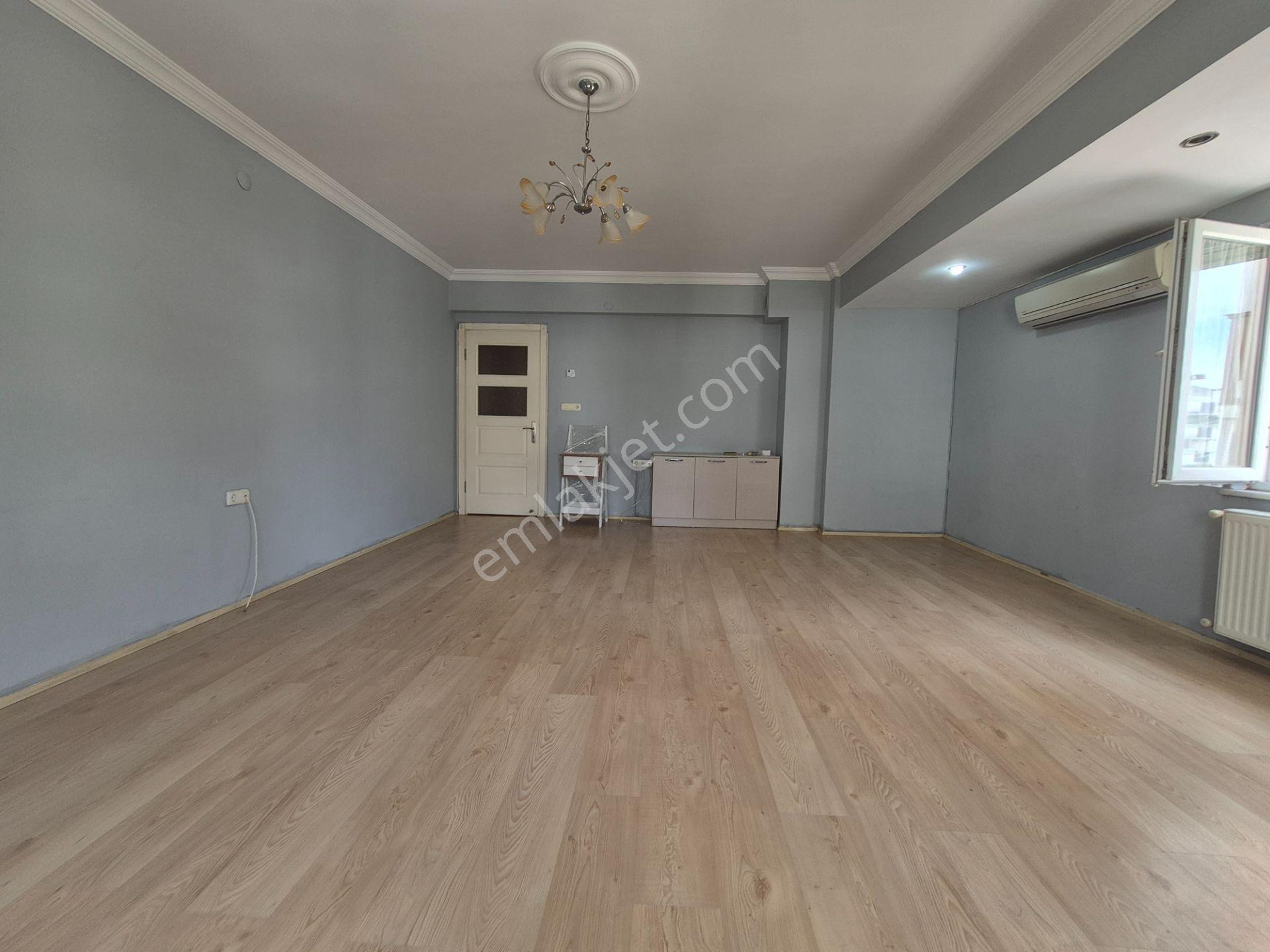 Akçay Mahallesinde Geniş 3+1 Kiralık Daire - Görsel 10