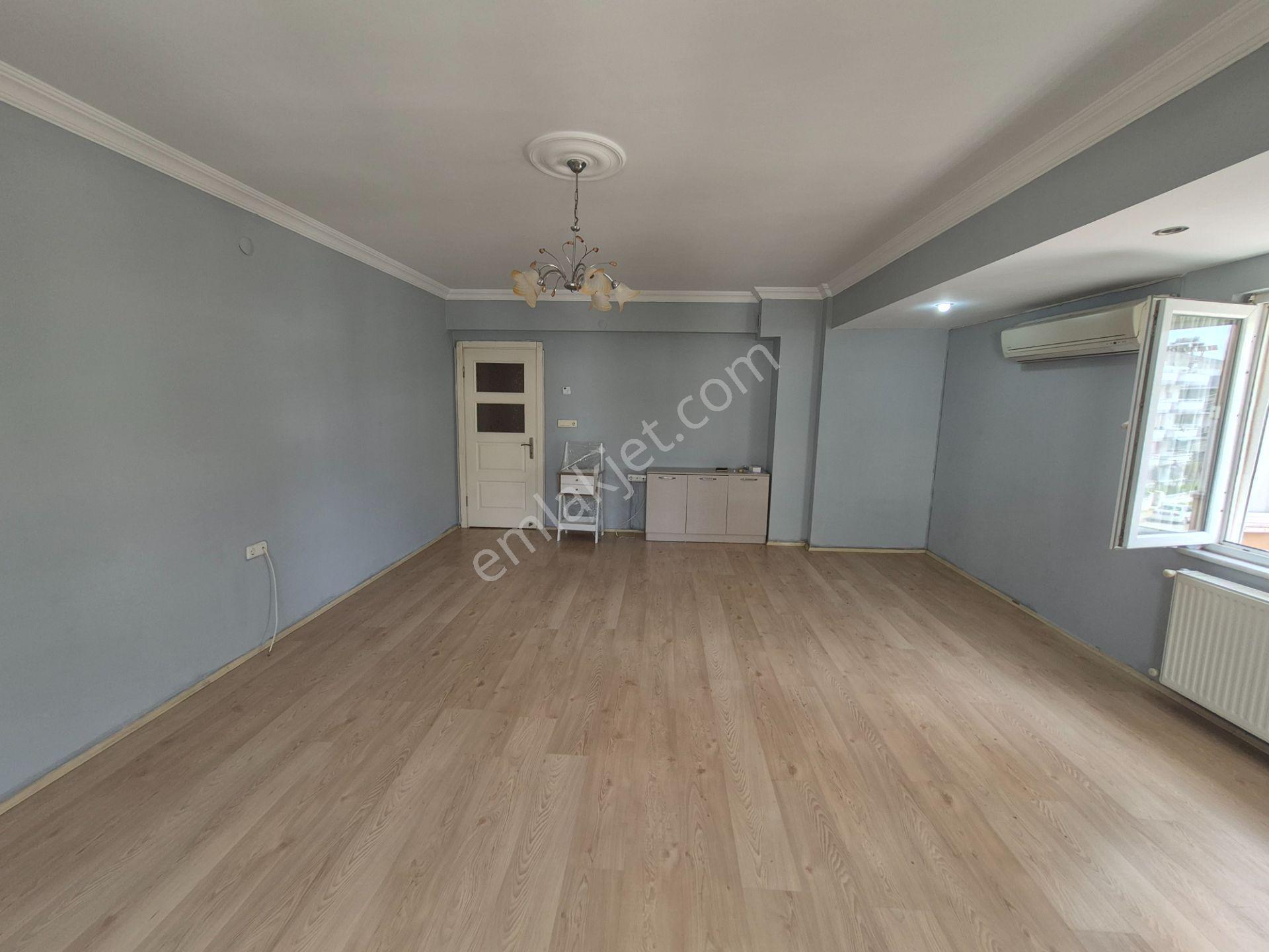 Akçay Mahallesinde Geniş 3+1 Kiralık Daire - Görsel 9