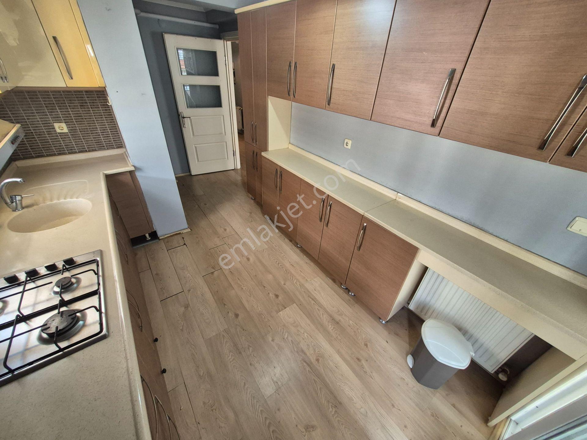Akçay Mahallesinde Geniş 3+1 Kiralık Daire - Görsel 12
