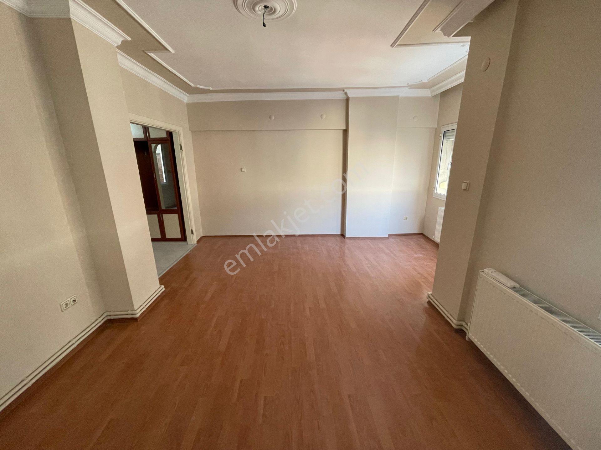 İzmir Güzelyalı 56 Sokakta Çok İyi Lokasyonda Satılık 3+1 Daire! - Görsel 4