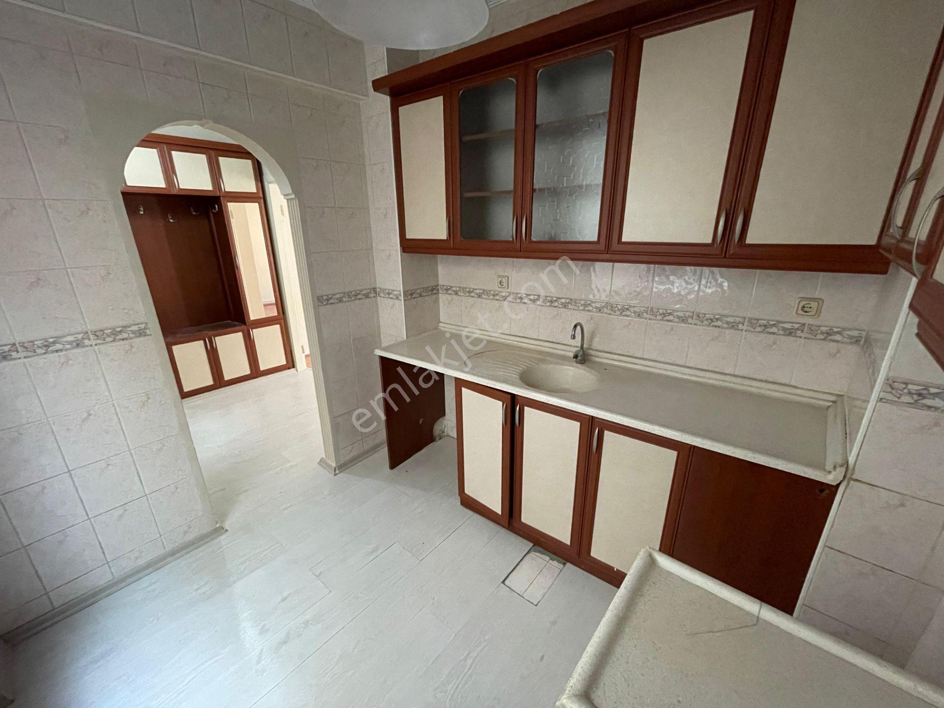 İzmir Güzelyalı 56 Sokakta Çok İyi Lokasyonda Satılık 3+1 Daire! - Görsel 11