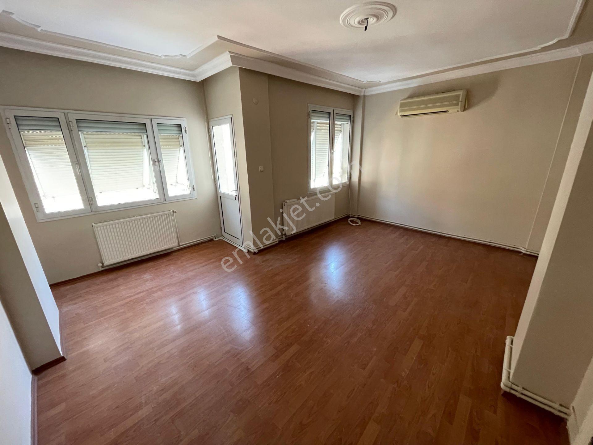 İzmir Güzelyalı 56 Sokakta Çok İyi Lokasyonda Satılık 3+1 Daire! - Görsel 2