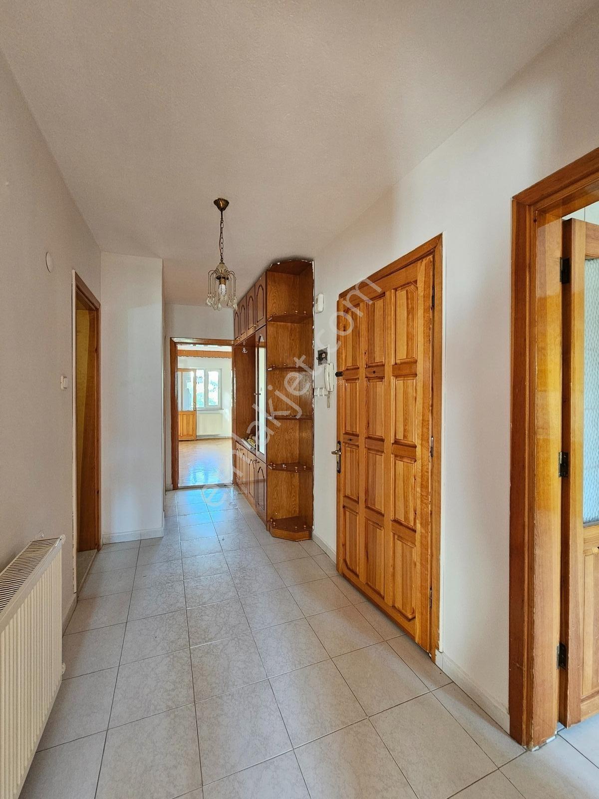 Merkezefendi Kiralık Geniş 2+1 Daire - Görsel 11