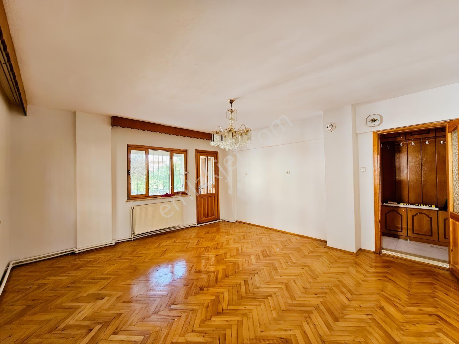 Merkezefendi Kiralık Geniş 2+1 Daire - Görsel 12