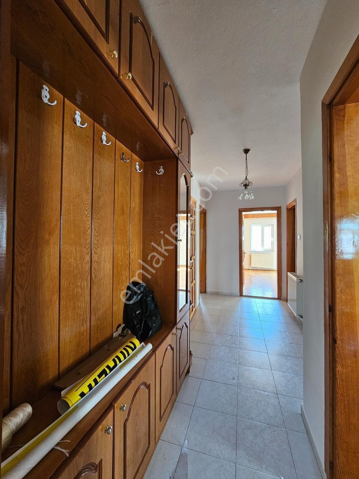 Merkezefendi Kiralık Geniş 2+1 Daire - Görsel 2