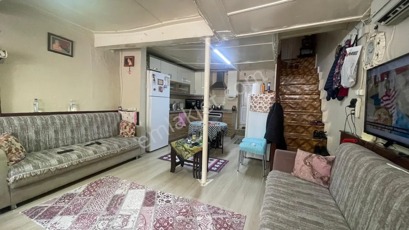 Ayvada'dan Ayvalık Merkez'de Avlulu Ve Teraslı 2 Katlı 2+1 Taş Run Evi - Görsel 6
