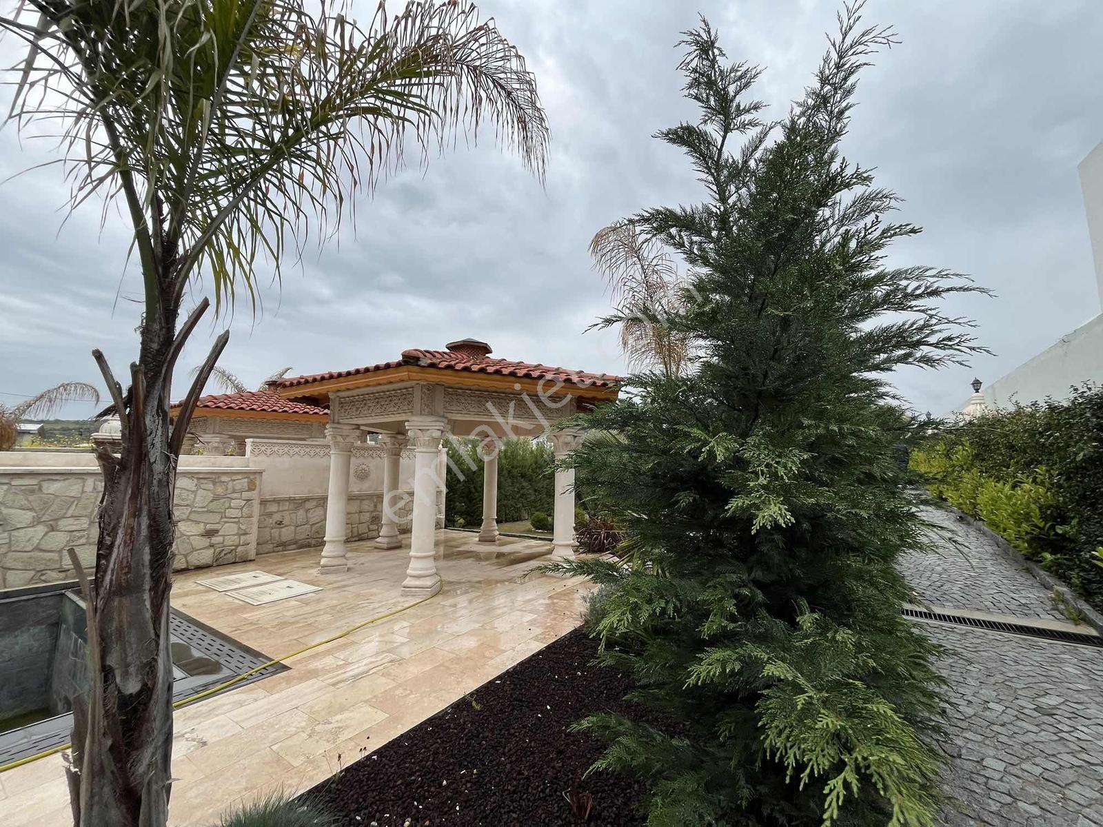 Kozbeyli Merkezde Kiralık Müstakil Havuzlu Lüks Villa - Görsel 23