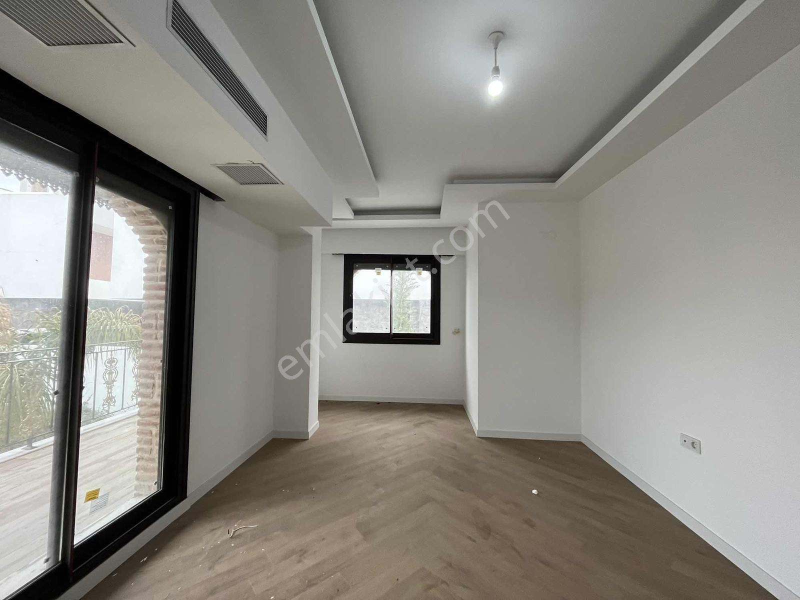 Kozbeyli Merkezde Kiralık Müstakil Havuzlu Lüks Villa - Görsel 28