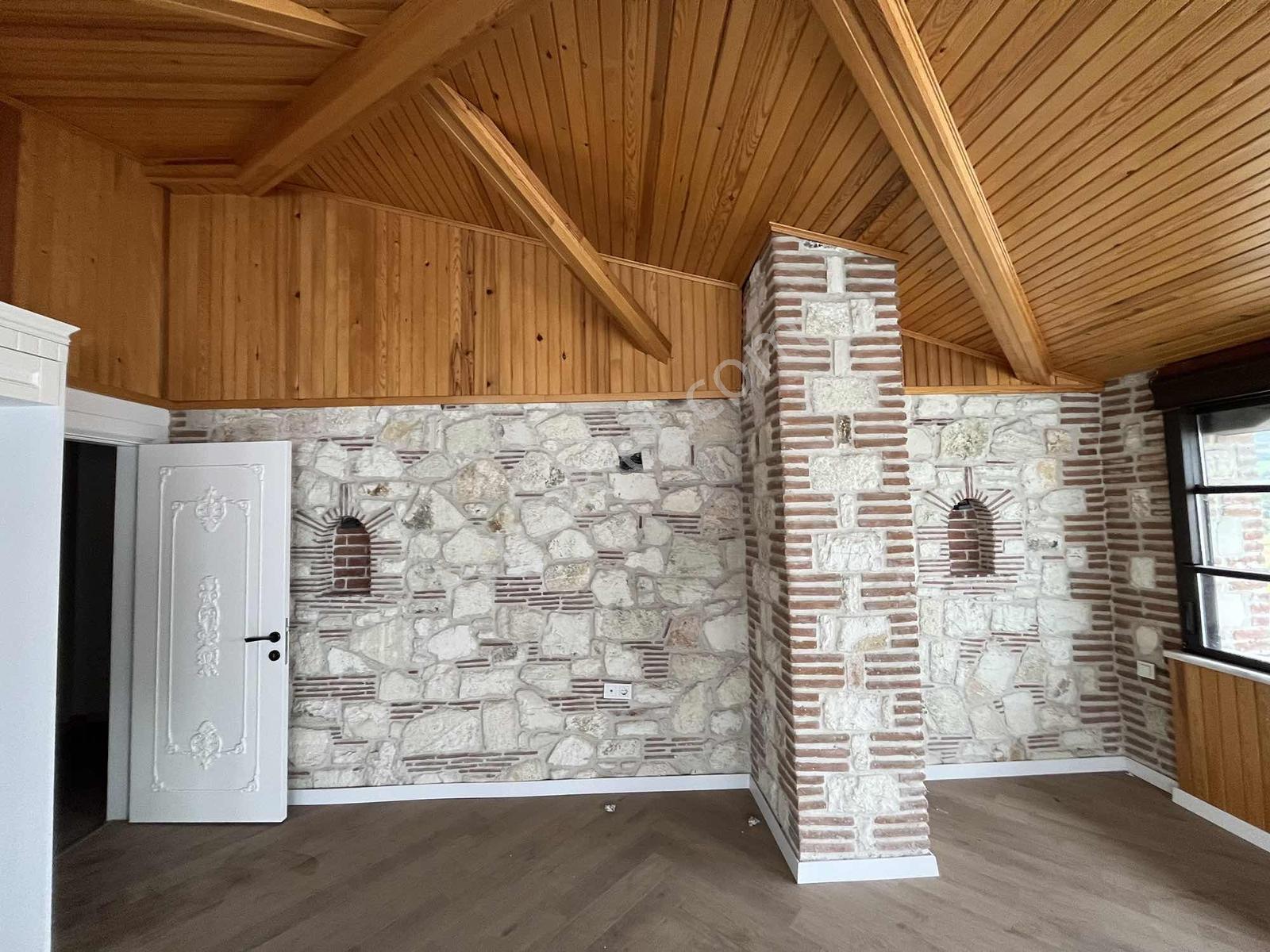 Kozbeyli Merkezde Kiralık Müstakil Havuzlu Lüks Villa - Görsel 19