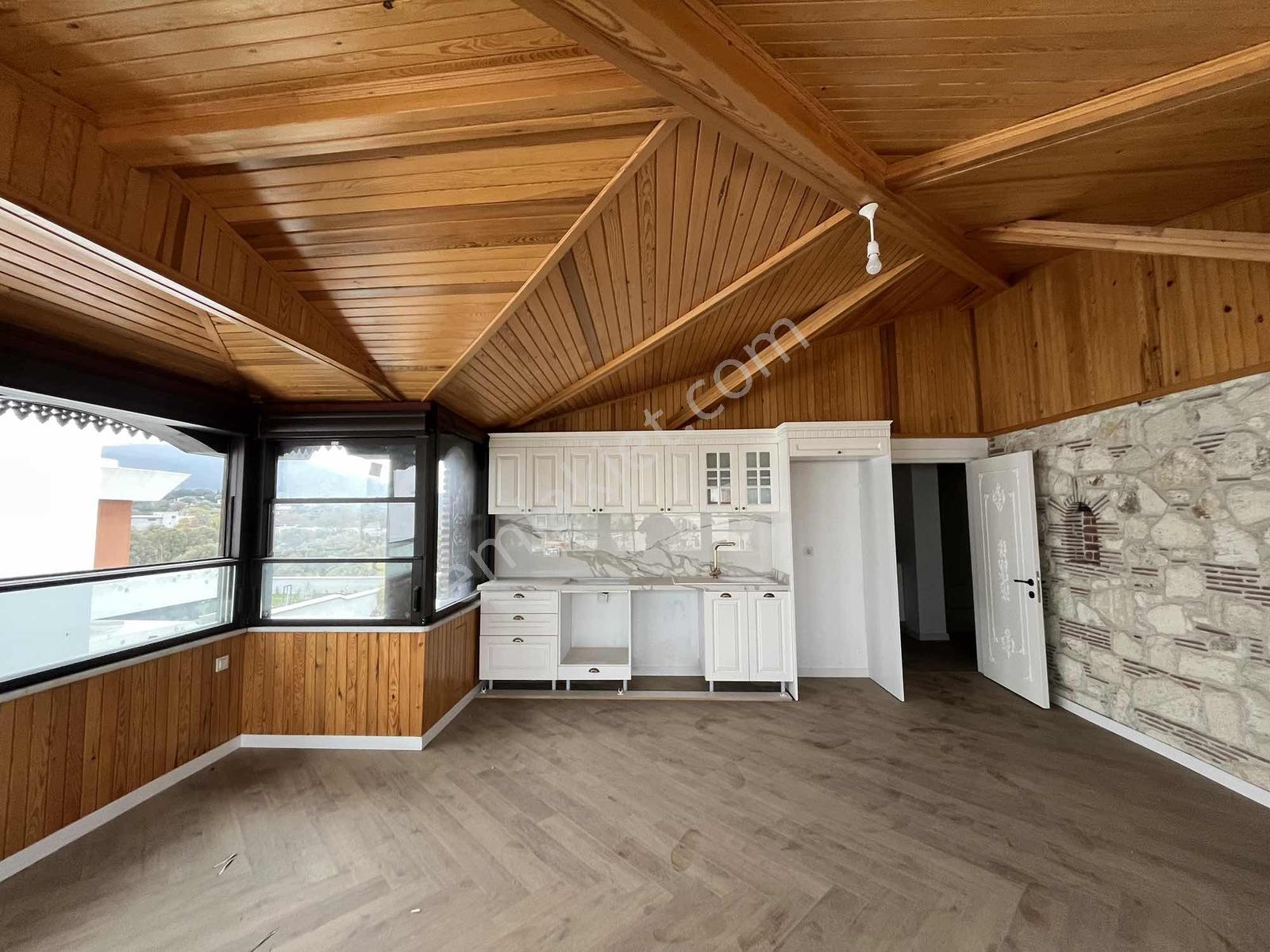 Kozbeyli Merkezde Kiralık Müstakil Havuzlu Lüks Villa - Görsel 20