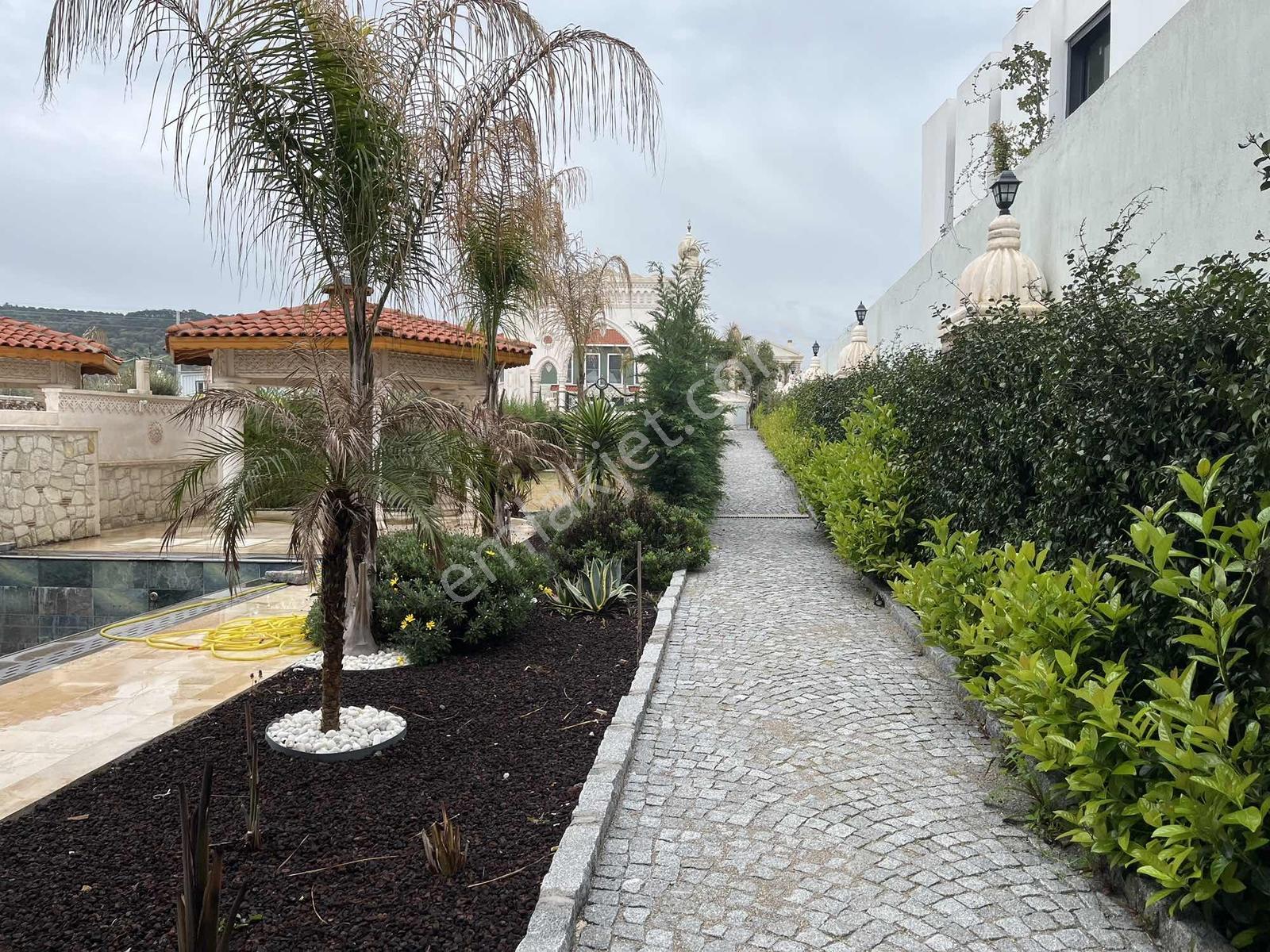 Kozbeyli Merkezde Kiralık Müstakil Havuzlu Lüks Villa - Görsel 11