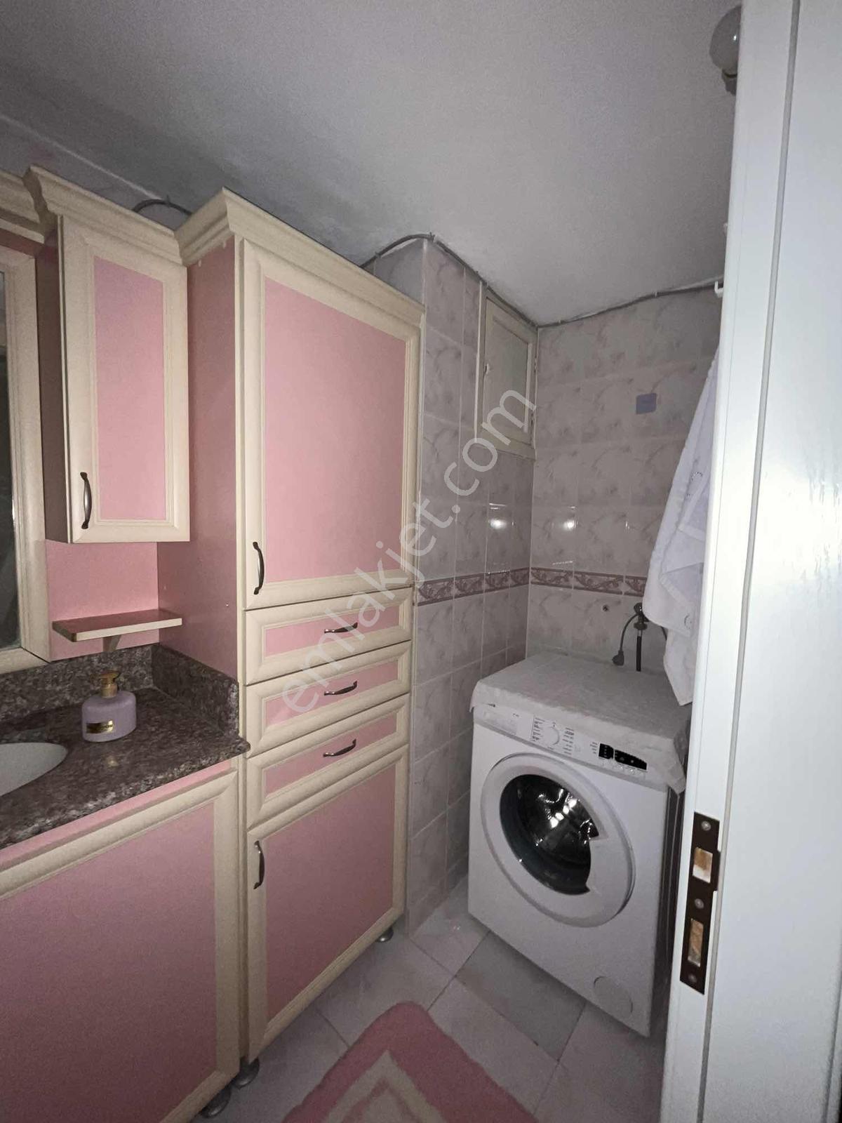 Menemen Merkezde Eşyalı Kiralık 3+1 - Görsel 8