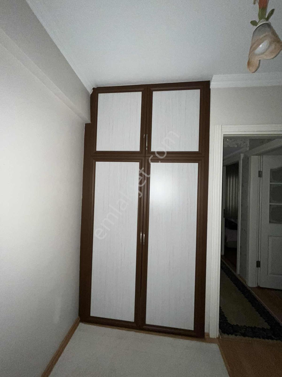 Menemen Merkezde Eşyalı Kiralık 3+1 - Görsel 11