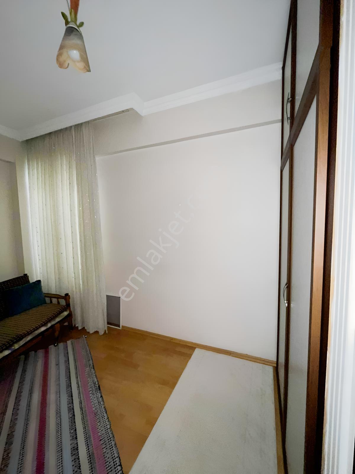 Menemen Merkezde Eşyalı Kiralık 3+1 - Görsel 22