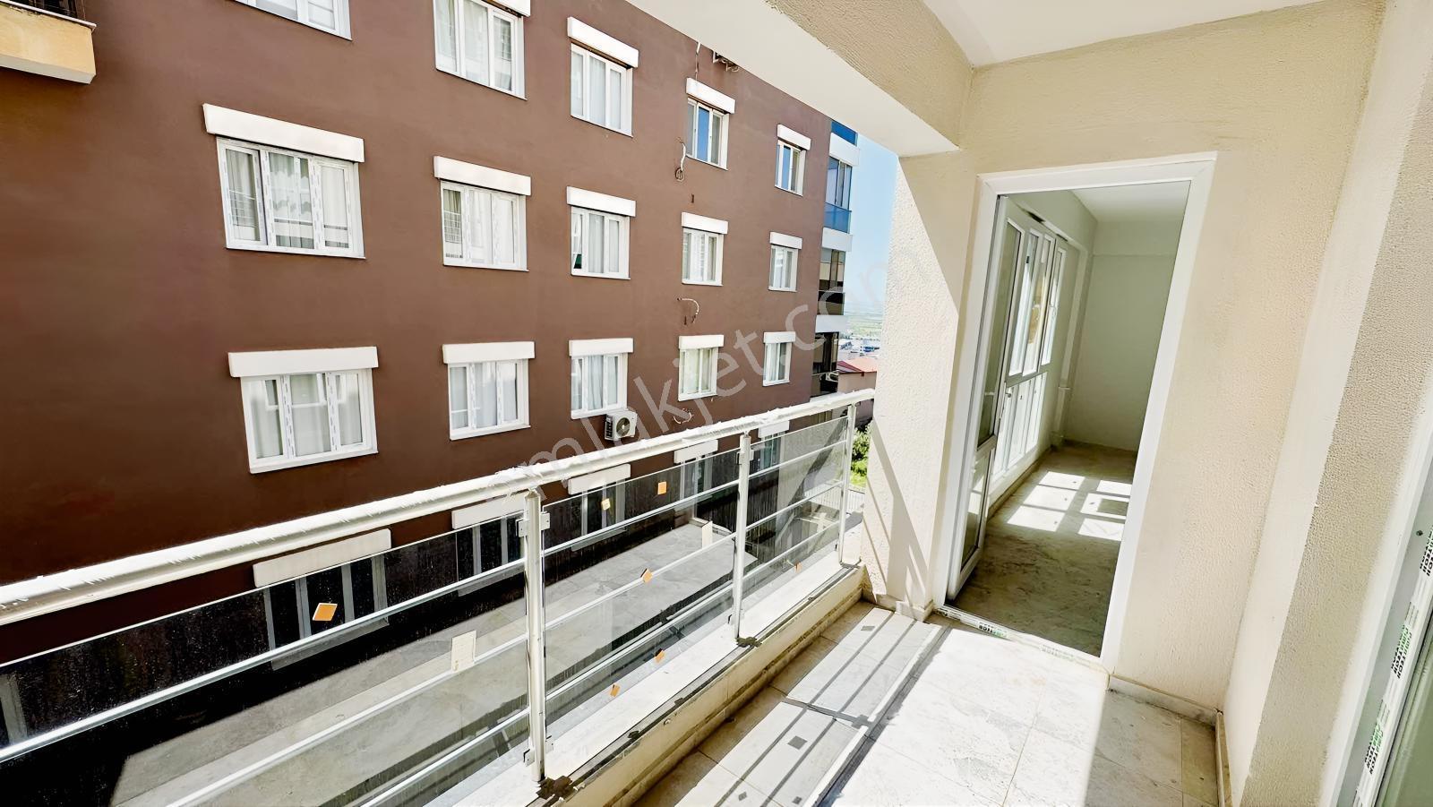 Menemen Ulukent 9 Eylül De 1+1 Kiralık Balkonlu Daire - Görsel 21