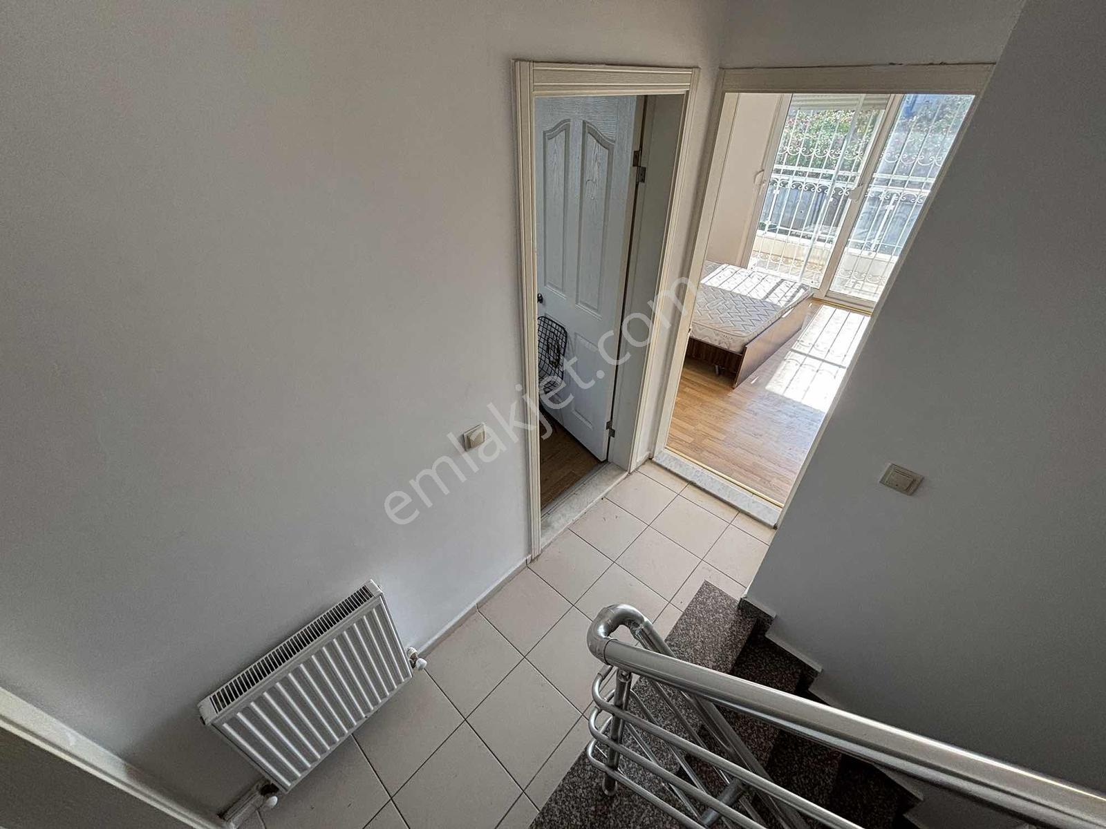 Kadriye De Acil Satılık 3+1 Tribleks Bahçeli Villa - Görsel 25