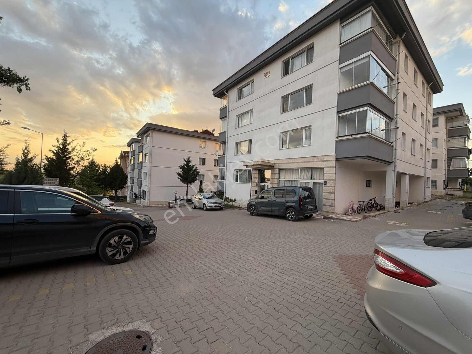Serhat Mahallesinde Satılık 3+1 Daire 125 M² - Görsel 12