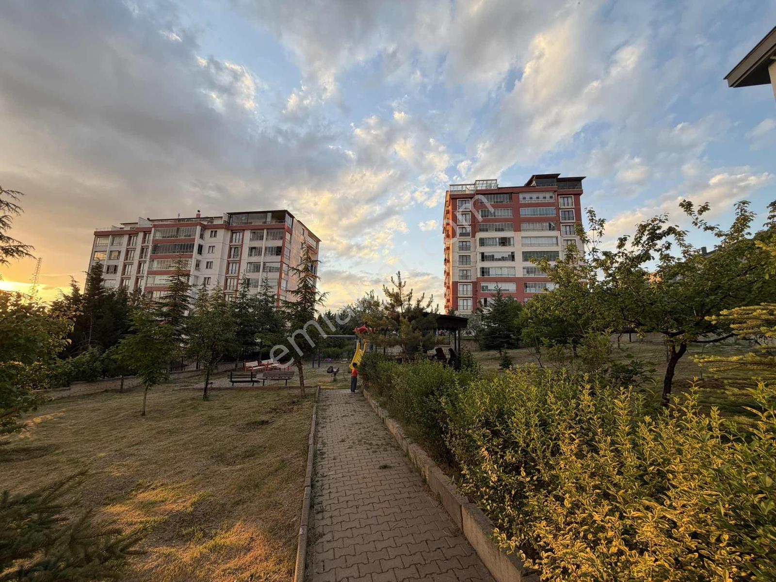 Serhat Mahallesinde Satılık 3+1 Daire 125 M² - Görsel 14