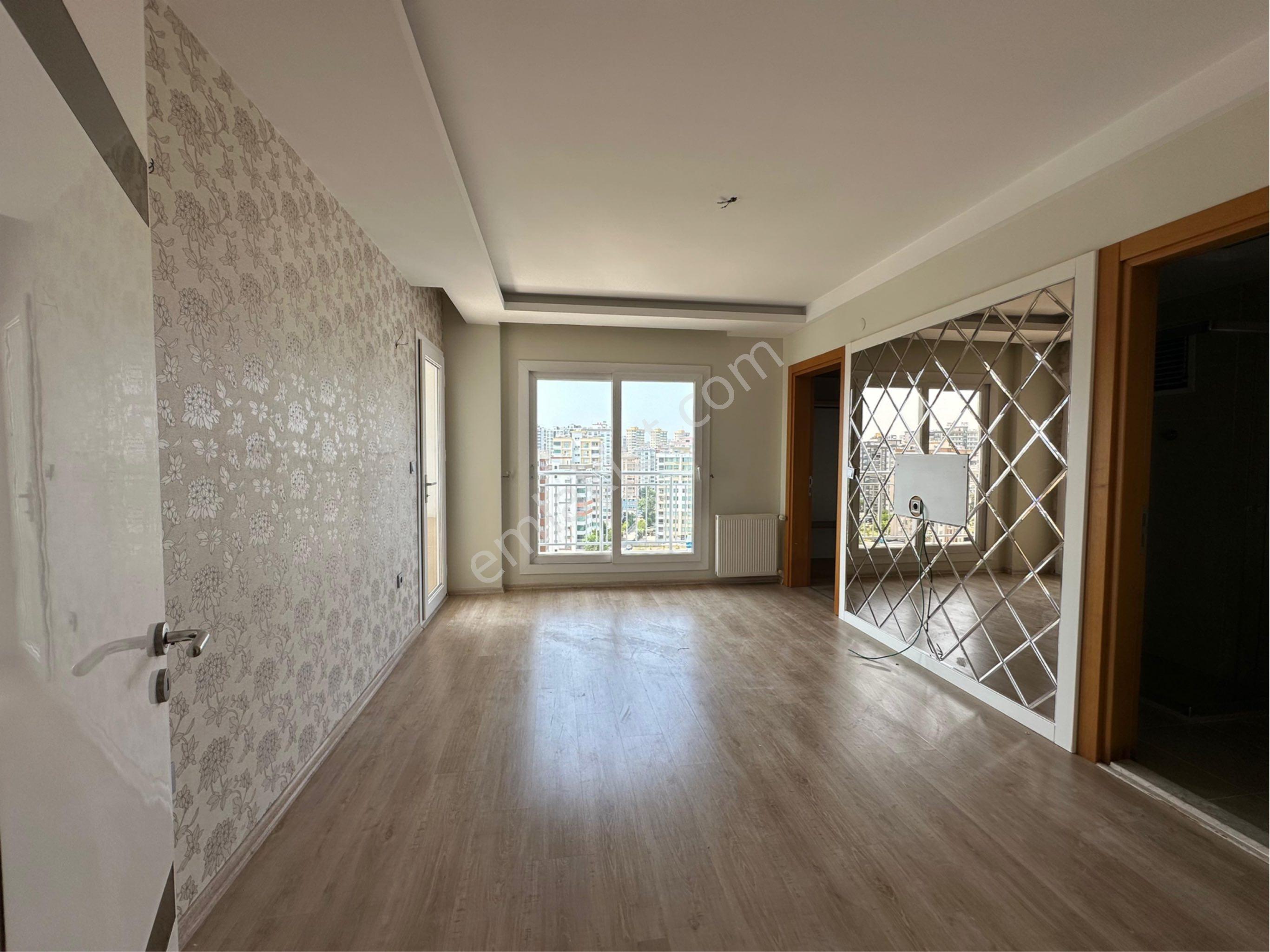 Gürselpaşada Ömer Bayram Yapımı Havuzlu Lüx Site 4+1 Satılık D - Görsel 18