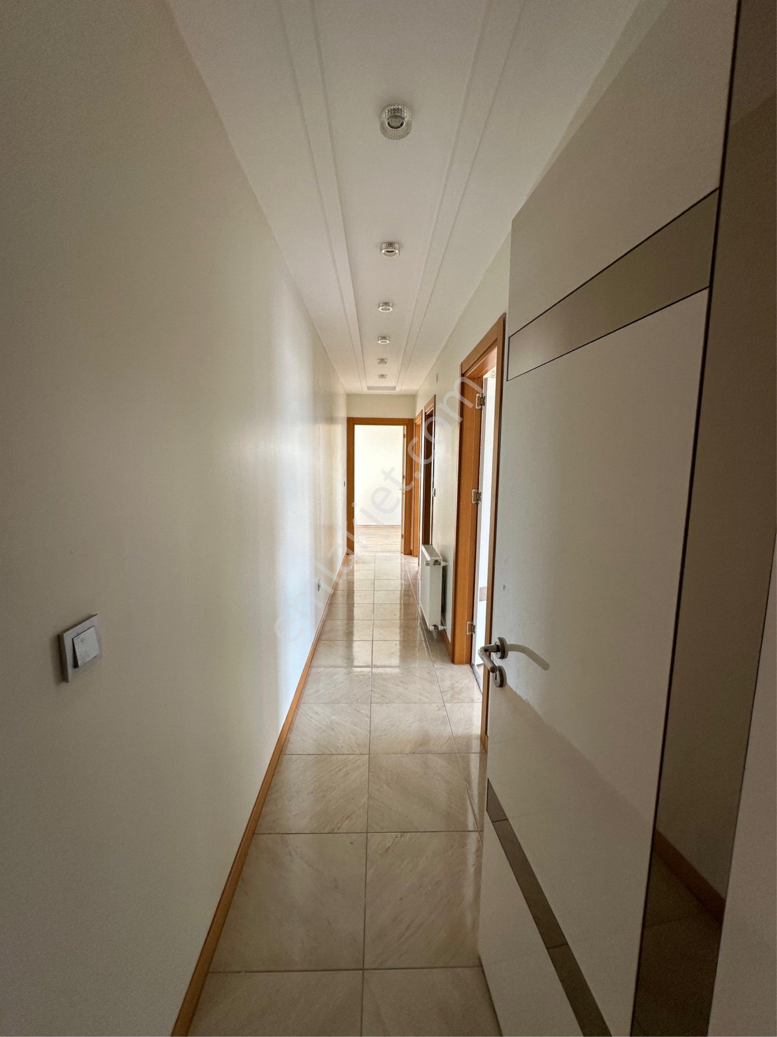 Gürselpaşada Ömer Bayram Yapımı Havuzlu Lüx Site 4+1 Satılık D - Görsel 17