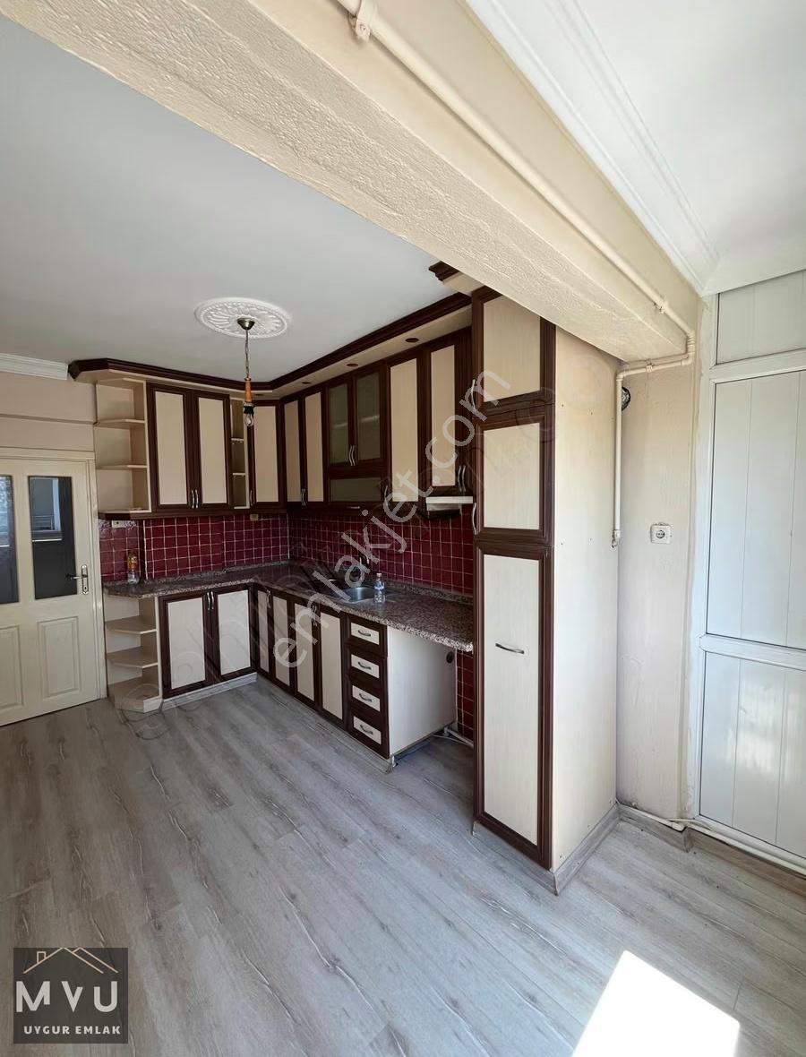 Kazımdirik Mahallesi 2+1 Kiralık Daire - Görsel 12
