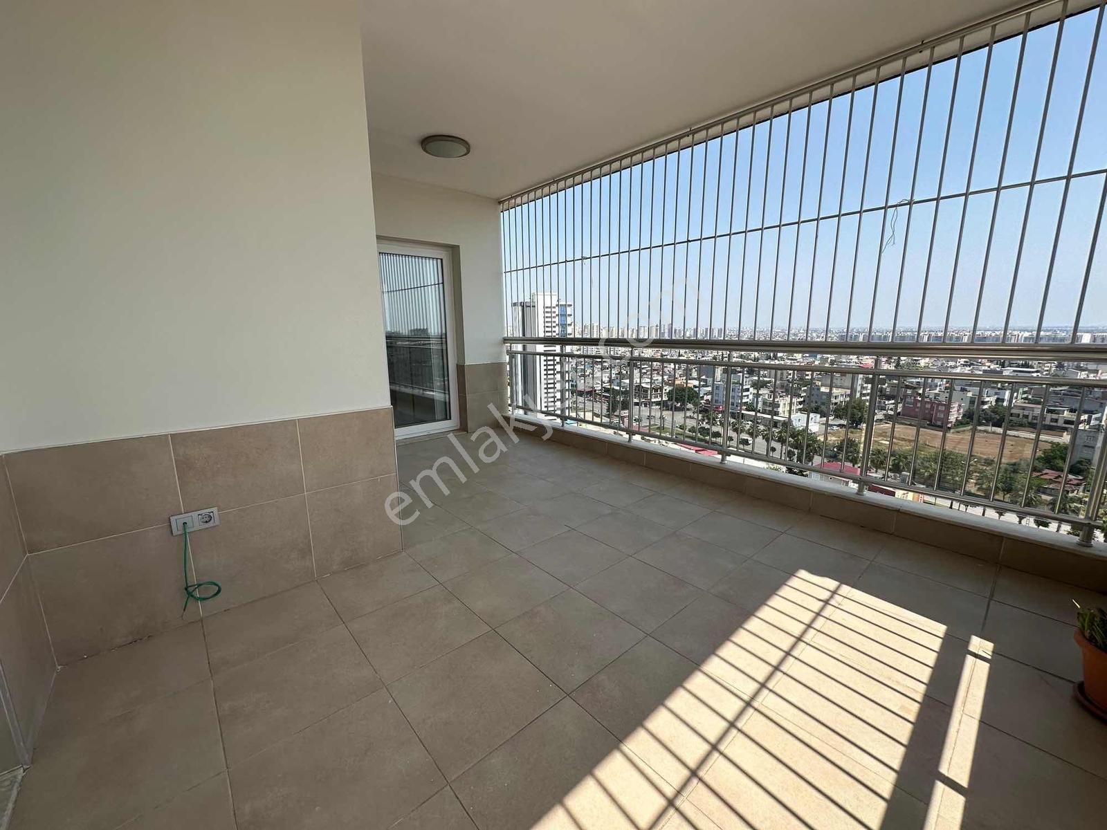 Gürselpaşada Ömer Bayram Yapımı Havuzlu Lüx Site 4+1 Satılık D - Görsel 24