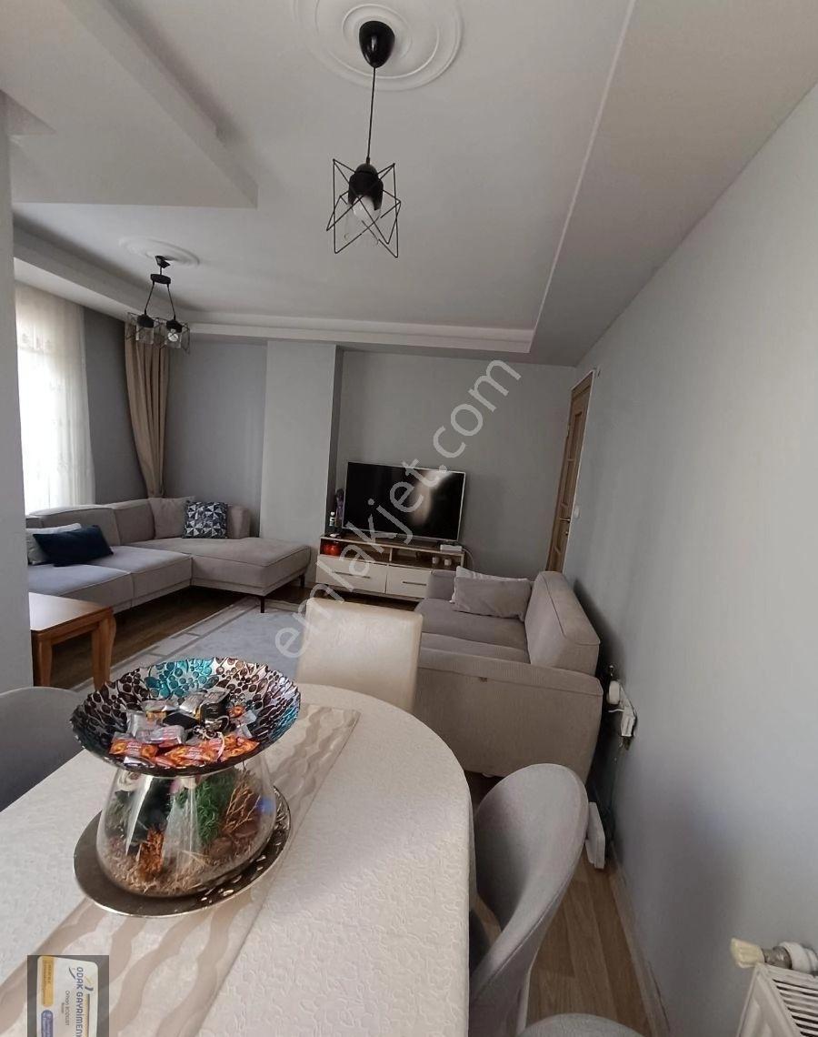 Çekmeköy Taşdelen Cumhuriyet Mahallesinde Satılık 2+1 Daire - Görsel 20