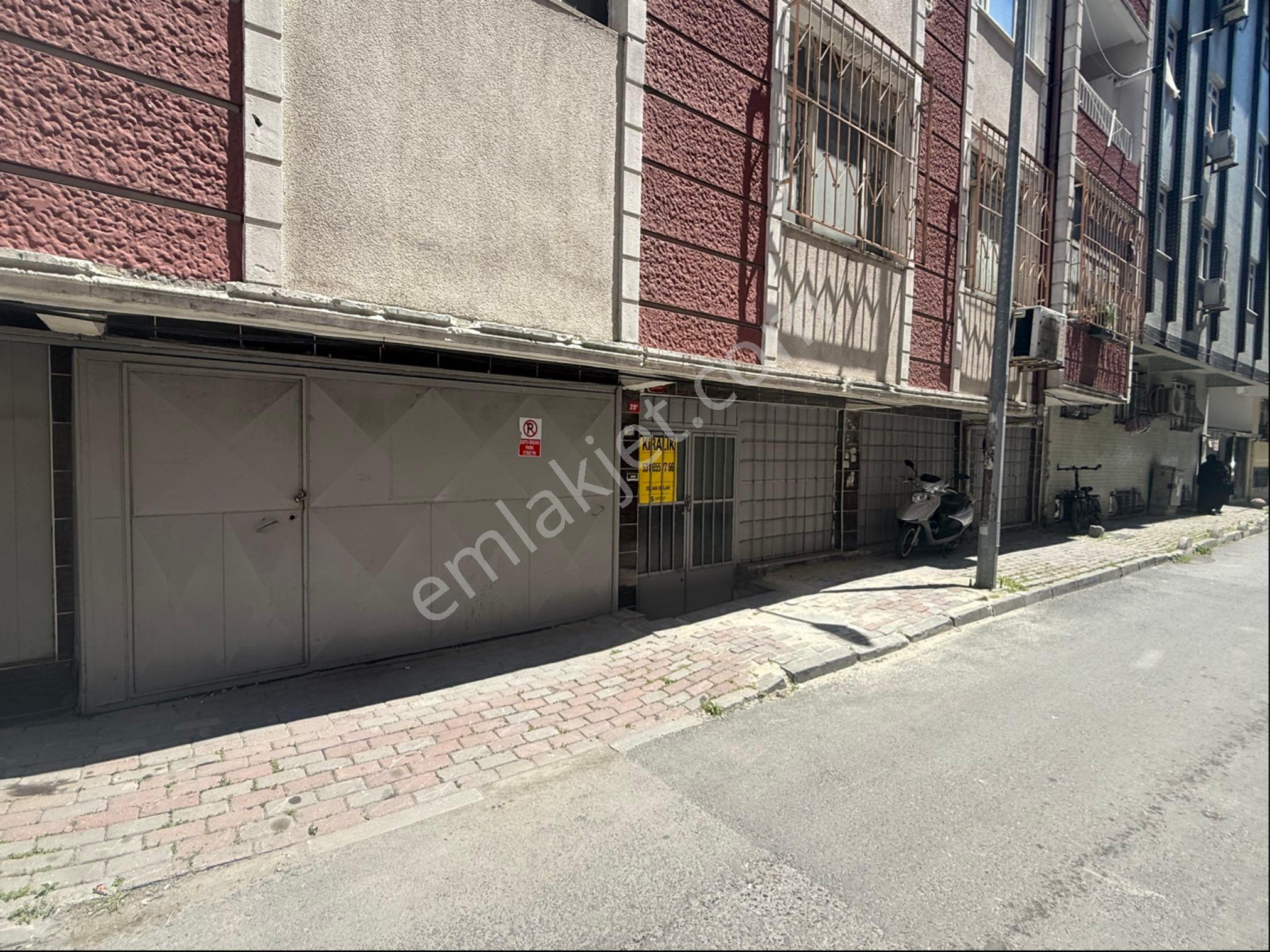 Bağcılar Yıldıztepe Kiralık 100 M2 Dükkan