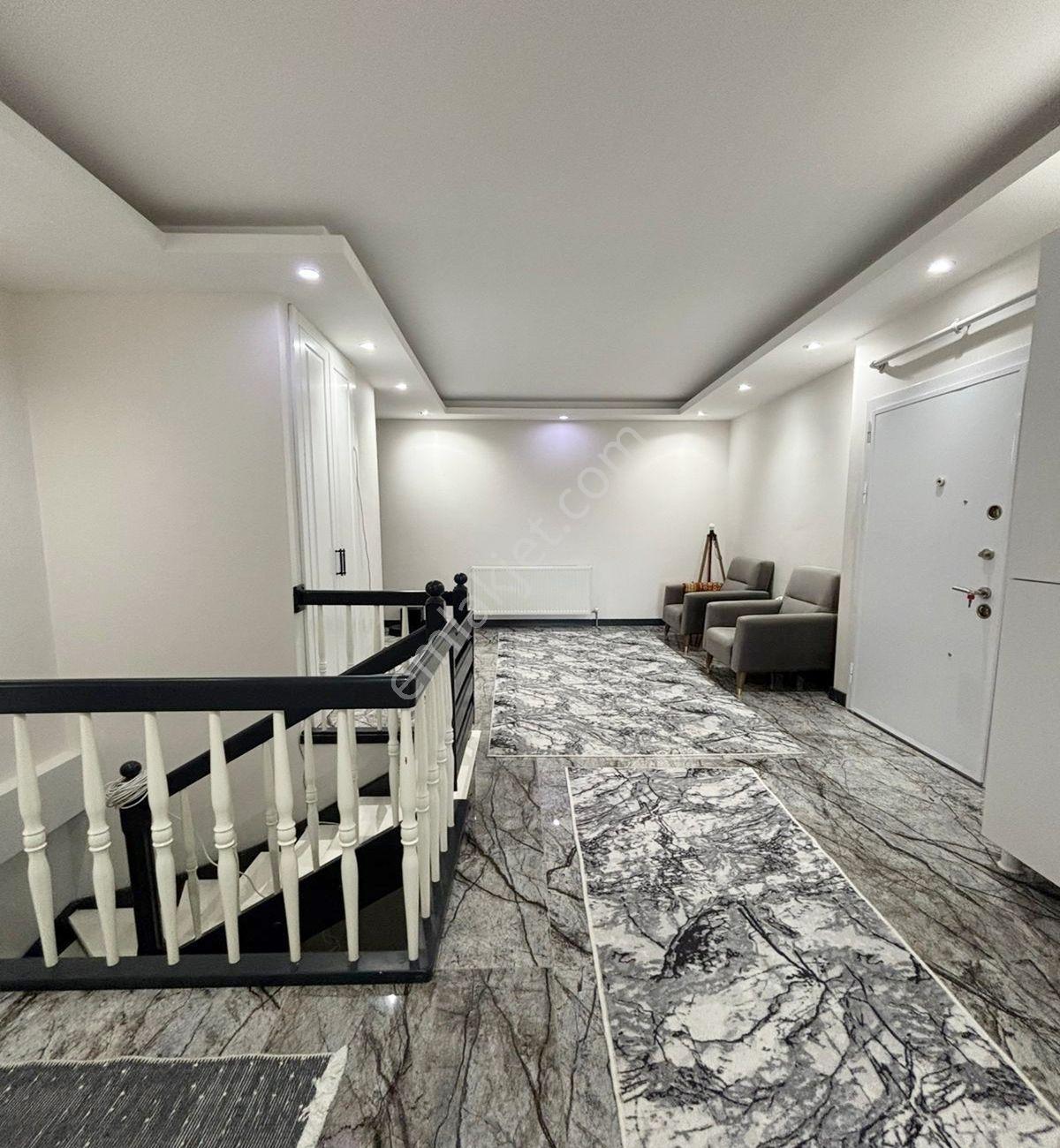 Müslüm Emlaktan Merkezde 5+2 300 M2 Deniz Manzaralı Lüks Dublex - Görsel 31