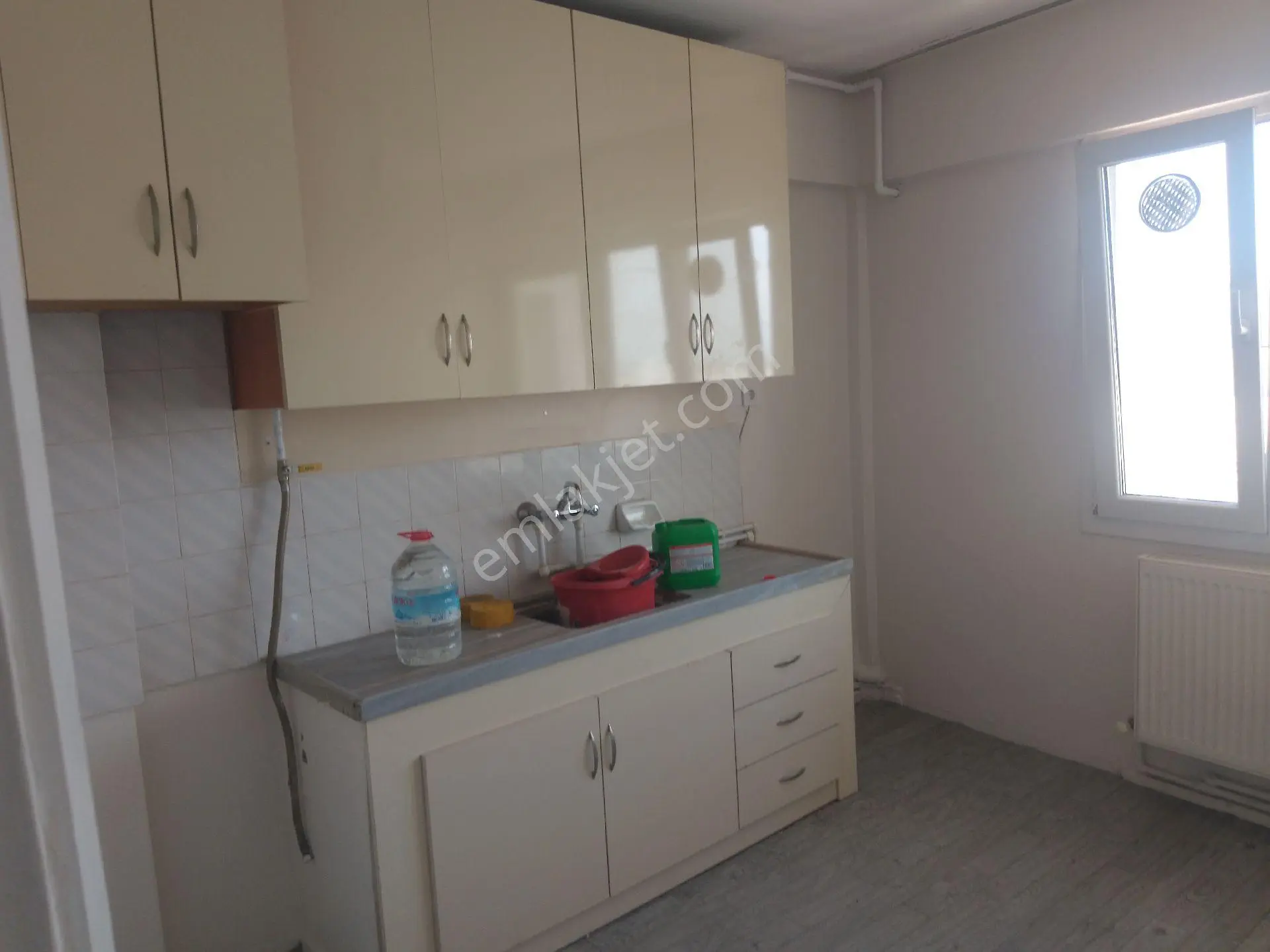 Artenew Emlak'tan Bornova Merkezde Satılık 3