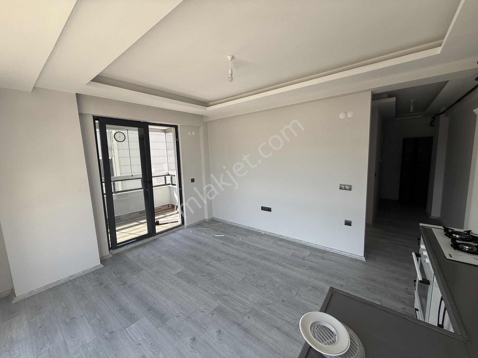 Toplu Konuta Cephe Kiralık Eşyasız 1+1 Daire - Görsel 2