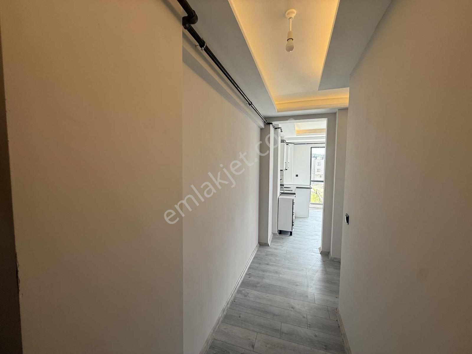 Toplu Konuta Cephe Kiralık Eşyasız 1+1 Daire - Görsel 7