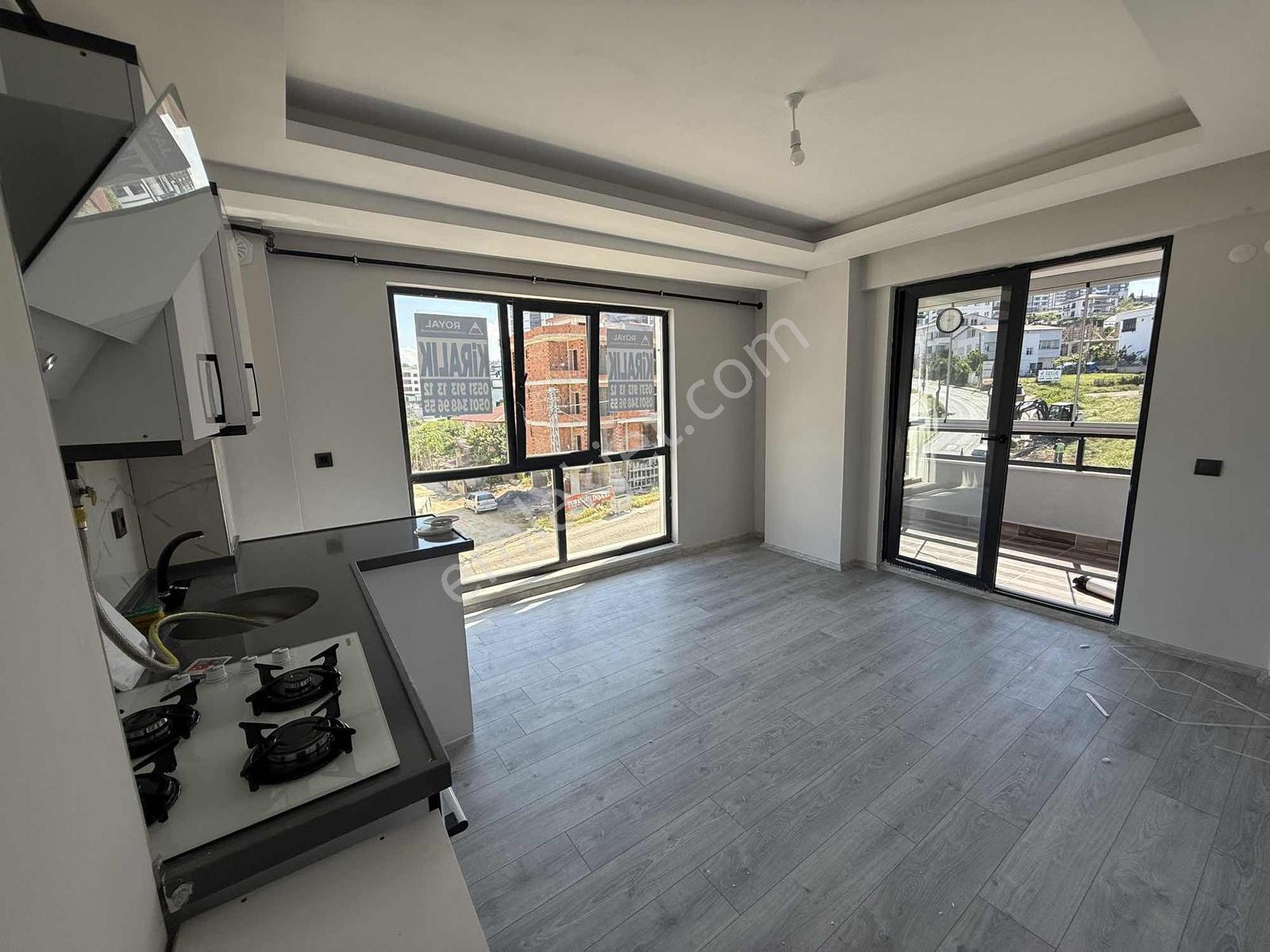 Toplu Konuta Cephe Kiralık Eşyasız 1+1 Daire - Görsel 3