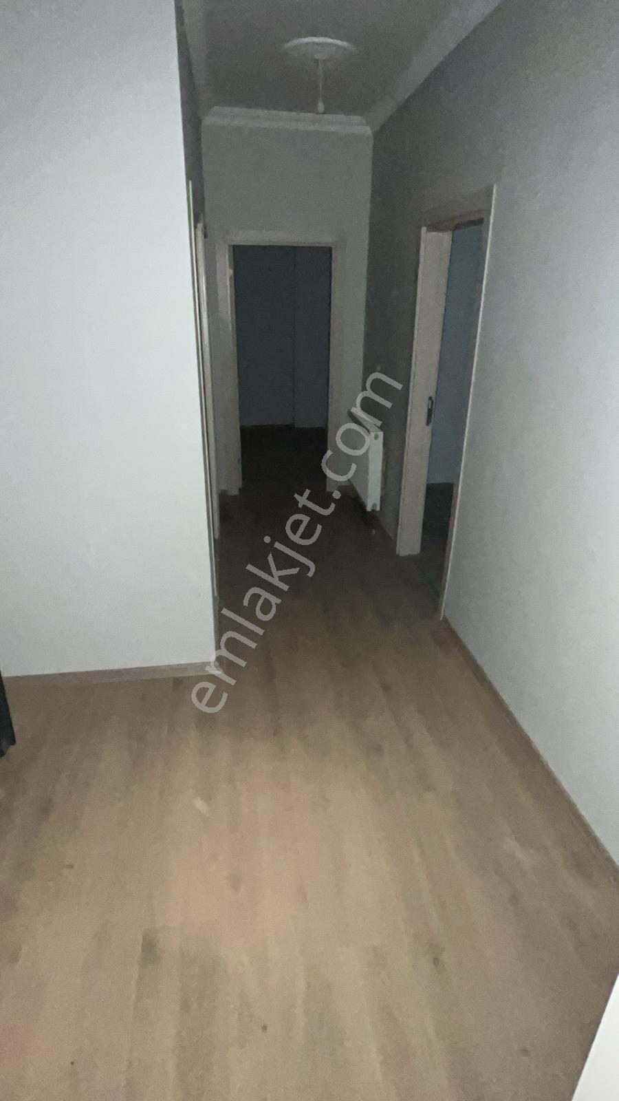 Altınova'da Kaçırılmayacak Fırsat! Sıfır Binada Lüks 4+1 Daire - Görsel 4
