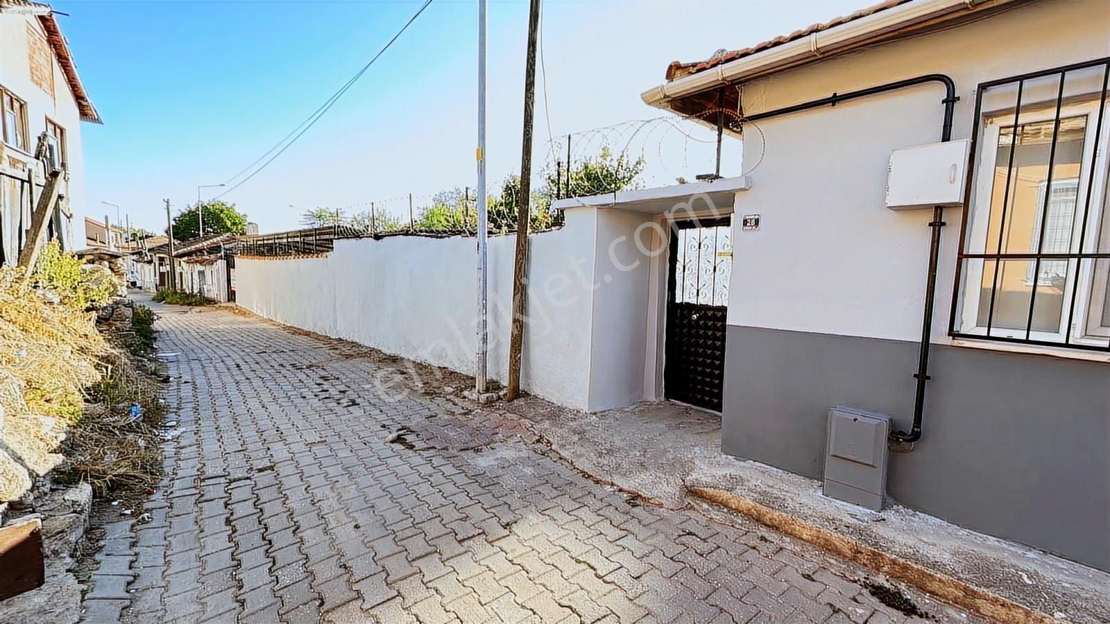 Kaleiçi'nde Bakımlı Doğalgazlı 3+1 Satılık Müstakil Ev - Görsel 26