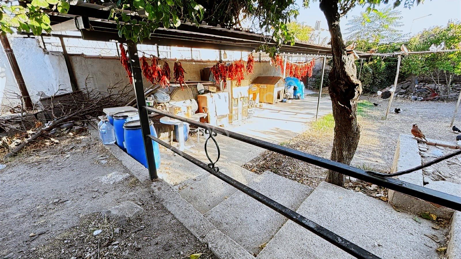 Kaleiçi'nde Bakımlı Doğalgazlı 3+1 Satılık Müstakil Ev - Görsel 19