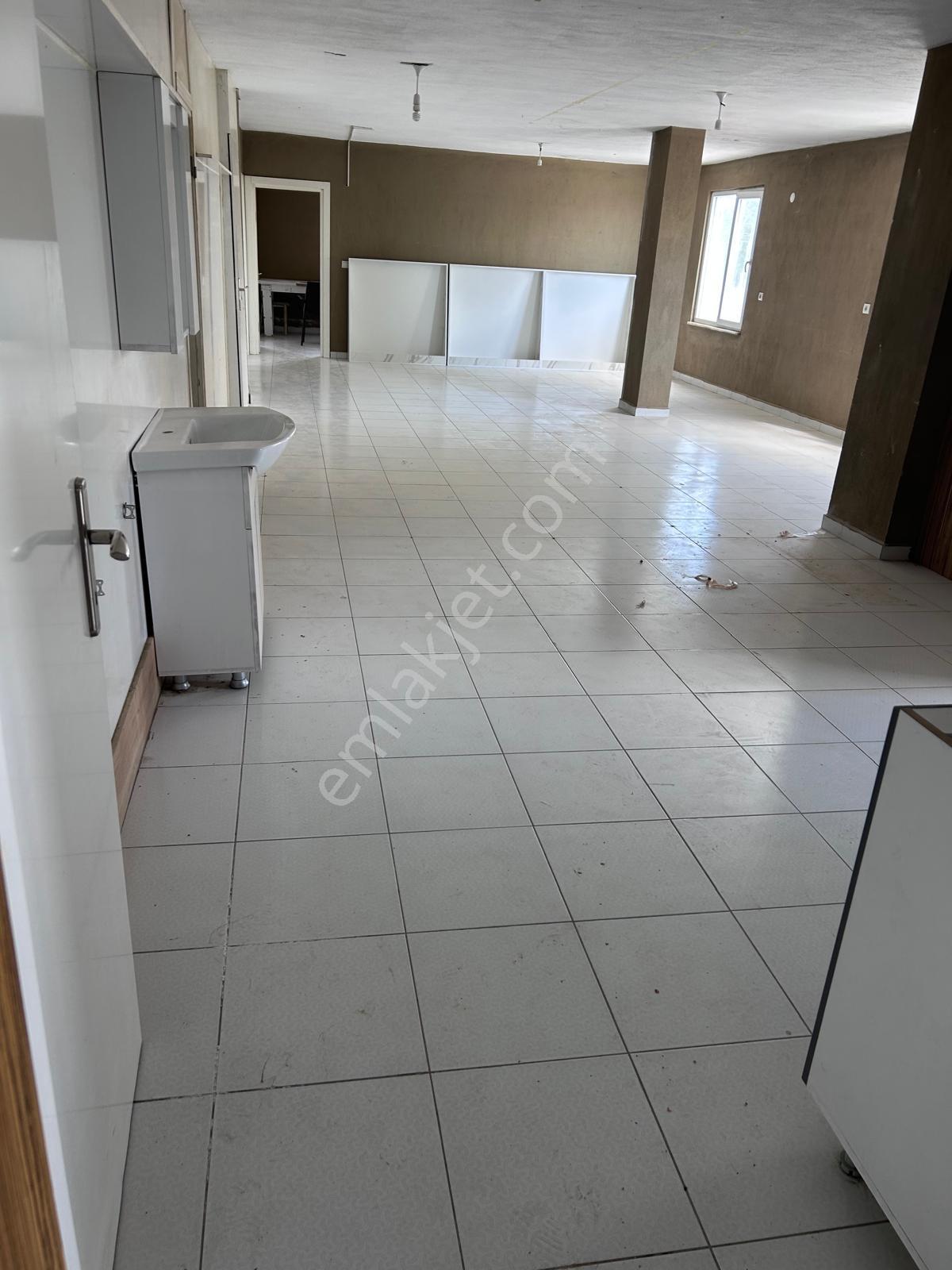 Anayol Üzerinde Sanayi Bölgesinde Satılık 750 M2 Dükkan - Görsel 5