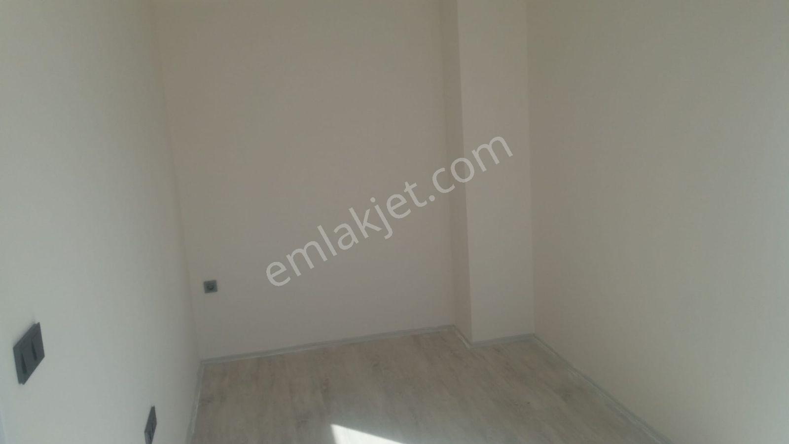 Çığlı Eğt. Arş. Hastanesı Karşısında Kıralık 1+1 Daıre - Görsel 11