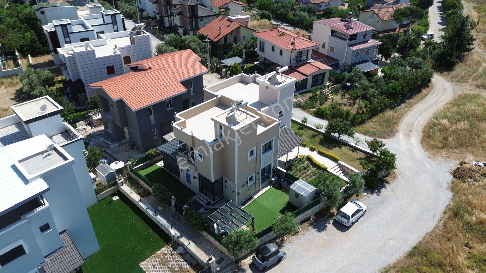 Veri'den Borabora Yakınında 3+1, Teraslı, Kış Bahçeli Satılık Villa! - Görsel 31