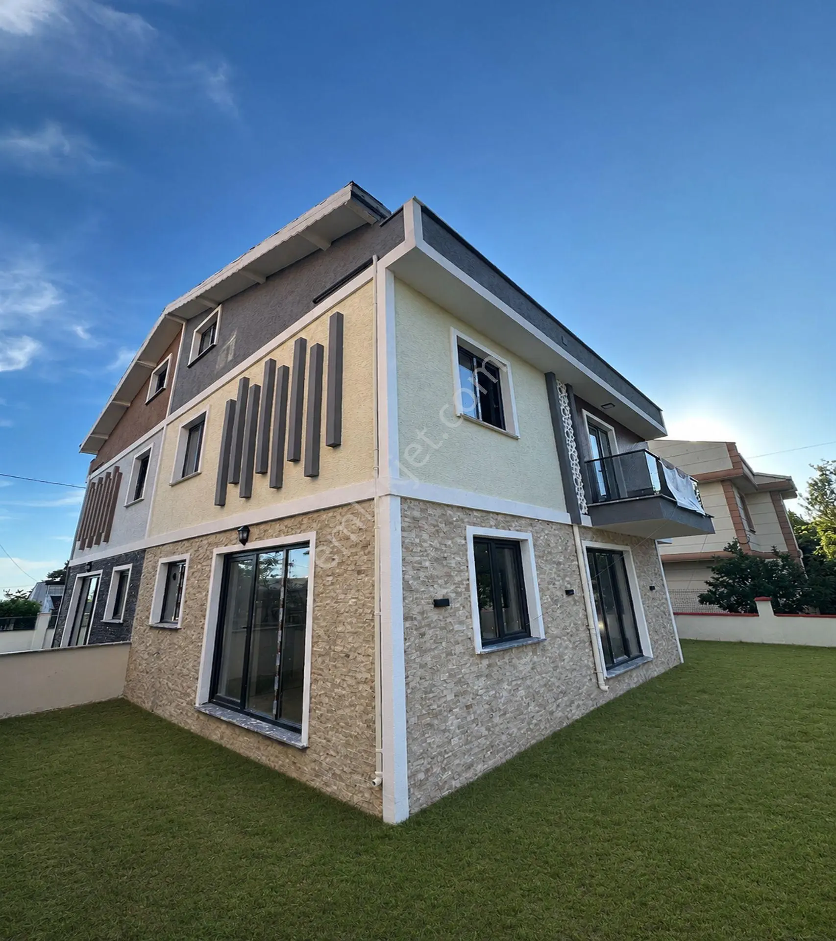 Sahibinden Acil Satılık Sıfır Denize Yakın Villa - Görsel 2