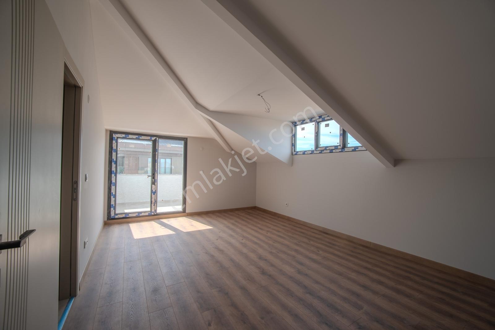 Üsküdar Çengelköy Satılık 3+1 Lüks Manzaralı Dubleks Daire - Görsel 4