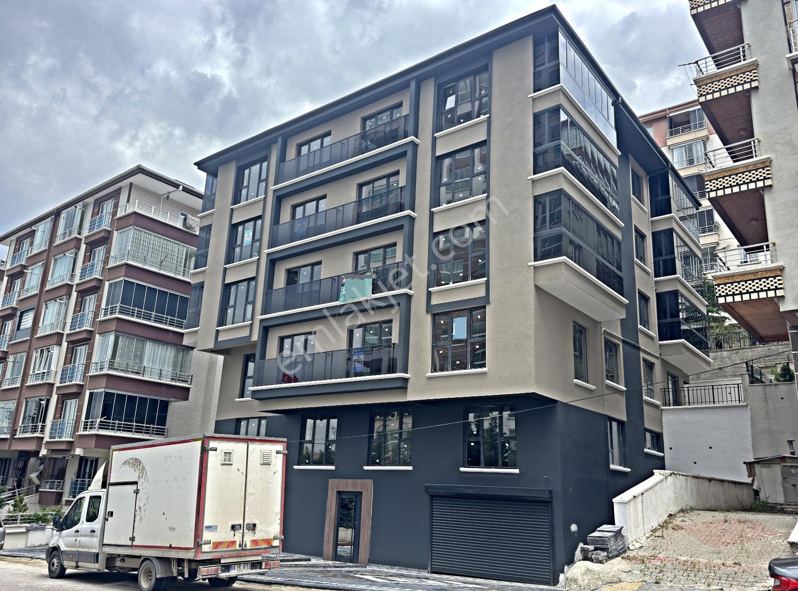 2+1 1.kat Sıfır Yerden Isıtmalı Kapalı Otoparklı Premium Daire