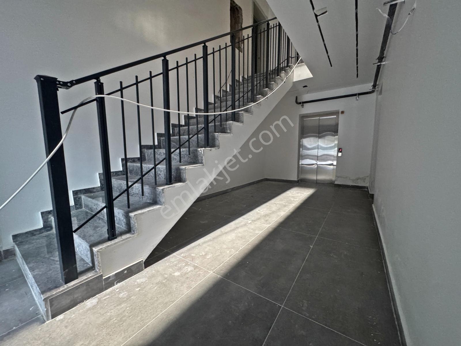 2+1 1.kat Sıfır Yerden Isıtmalı Kapalı Otoparklı Premium Daire - Görsel 31
