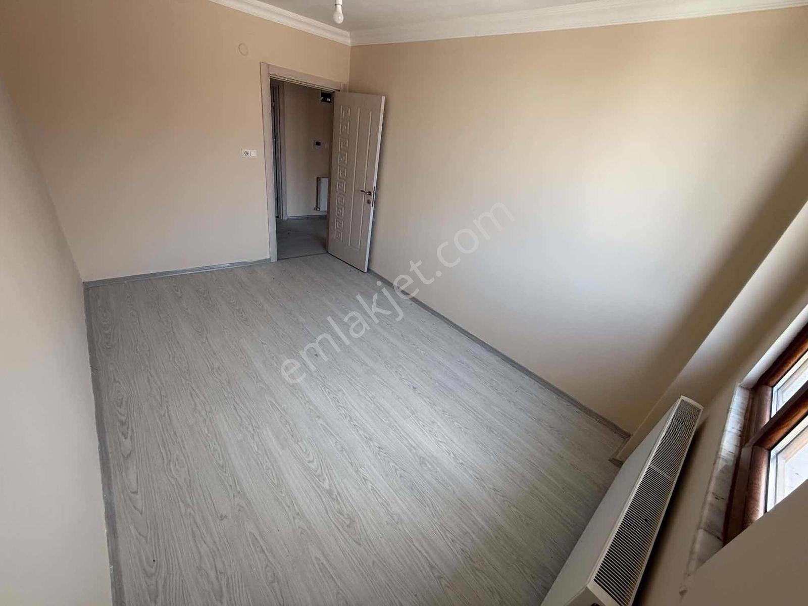 Emlakevim - Gümüşova Fatih Mah.de 2 + 1 Kiralık Daire ! - Görsel 16