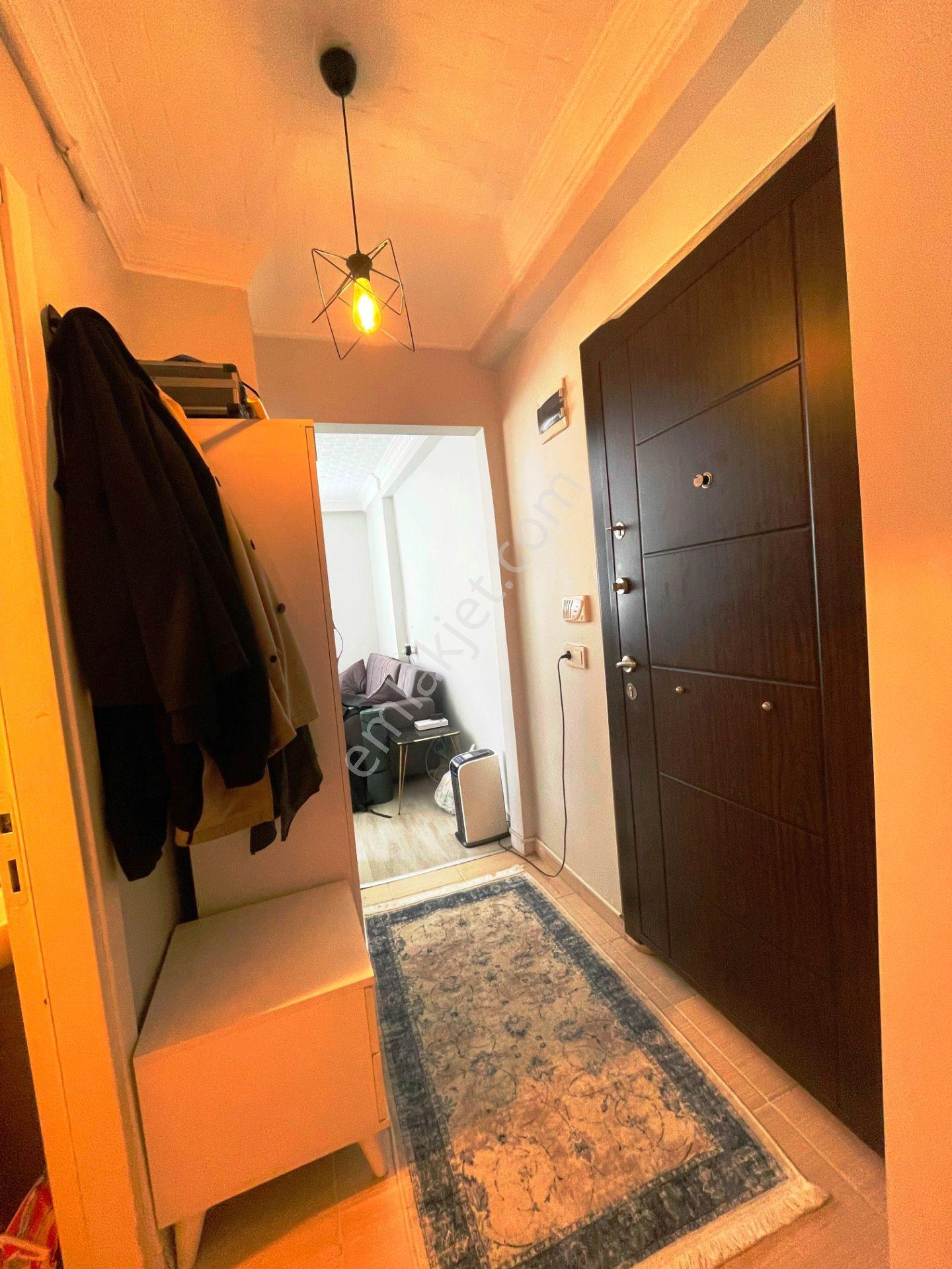 Şerifali'de 15 Yıllık Mobilyalı Beyaz Eşyalı 60m2 Kiralık 1+1 - Görsel 24