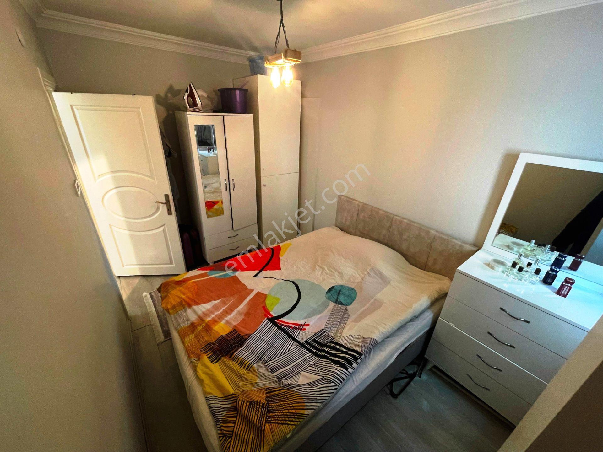 Şerifali'de 15 Yıllık Mobilyalı Beyaz Eşyalı 60m2 Kiralık 1+1 - Görsel 20