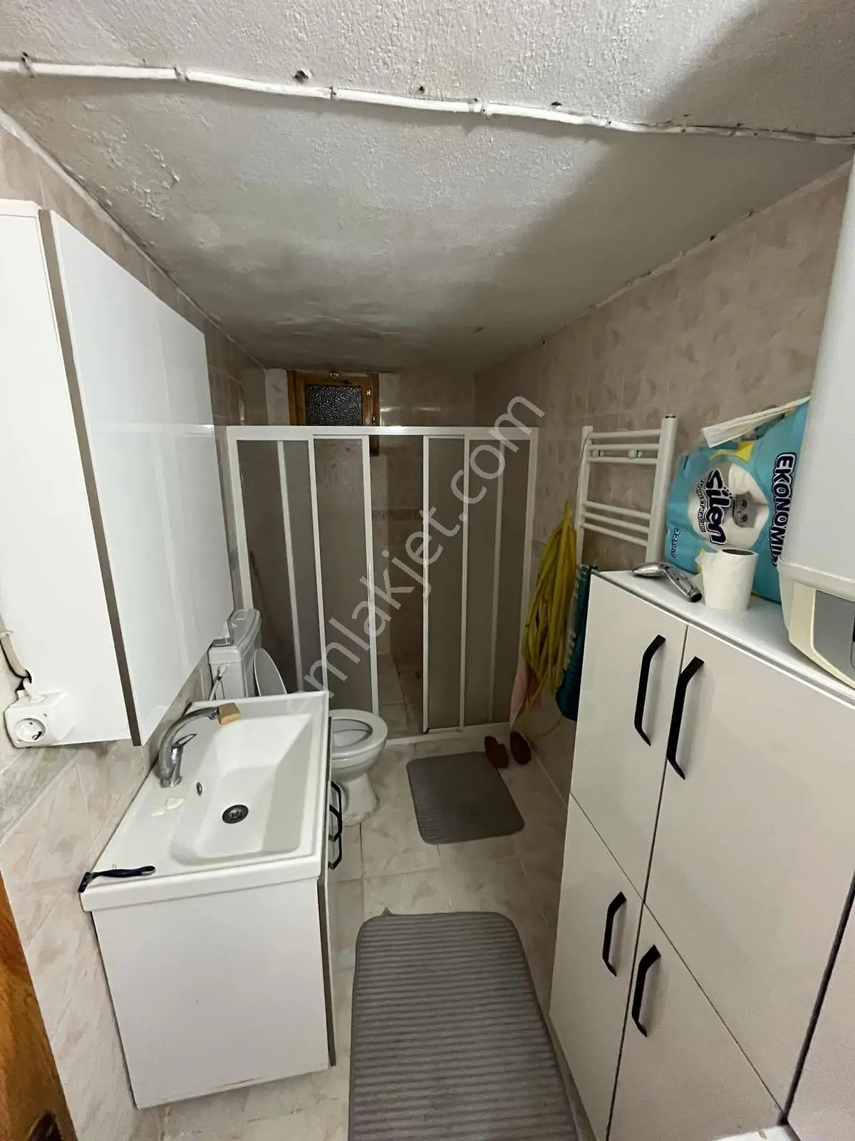 Bergama İnkılap Mah Çarşı Merkezde 2+1 Kiralık Eşyalı Daire - Görsel 18