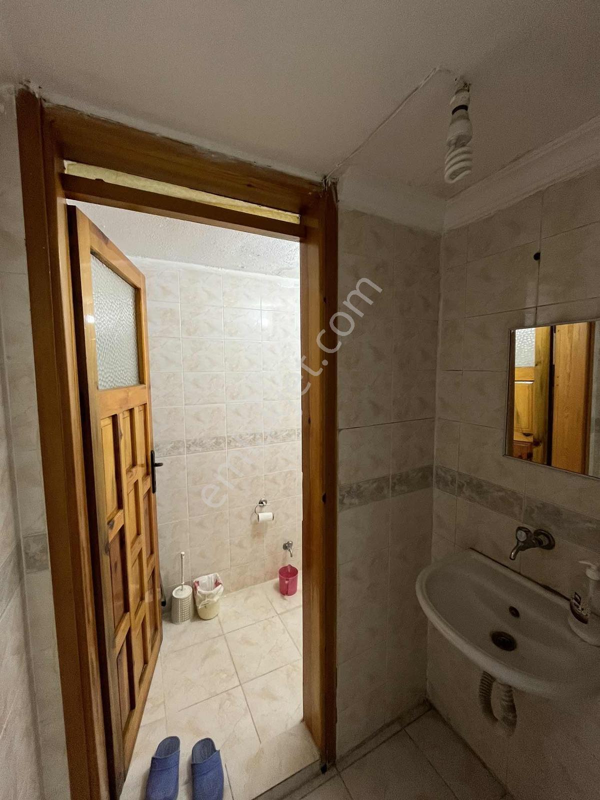 Bergama İnkılap Mah Çarşı Merkezde 2+1 Kiralık Eşyalı Daire - Görsel 12